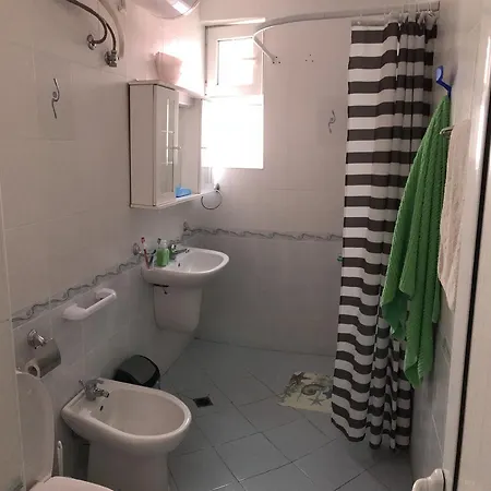 Apartament Violet Garden *